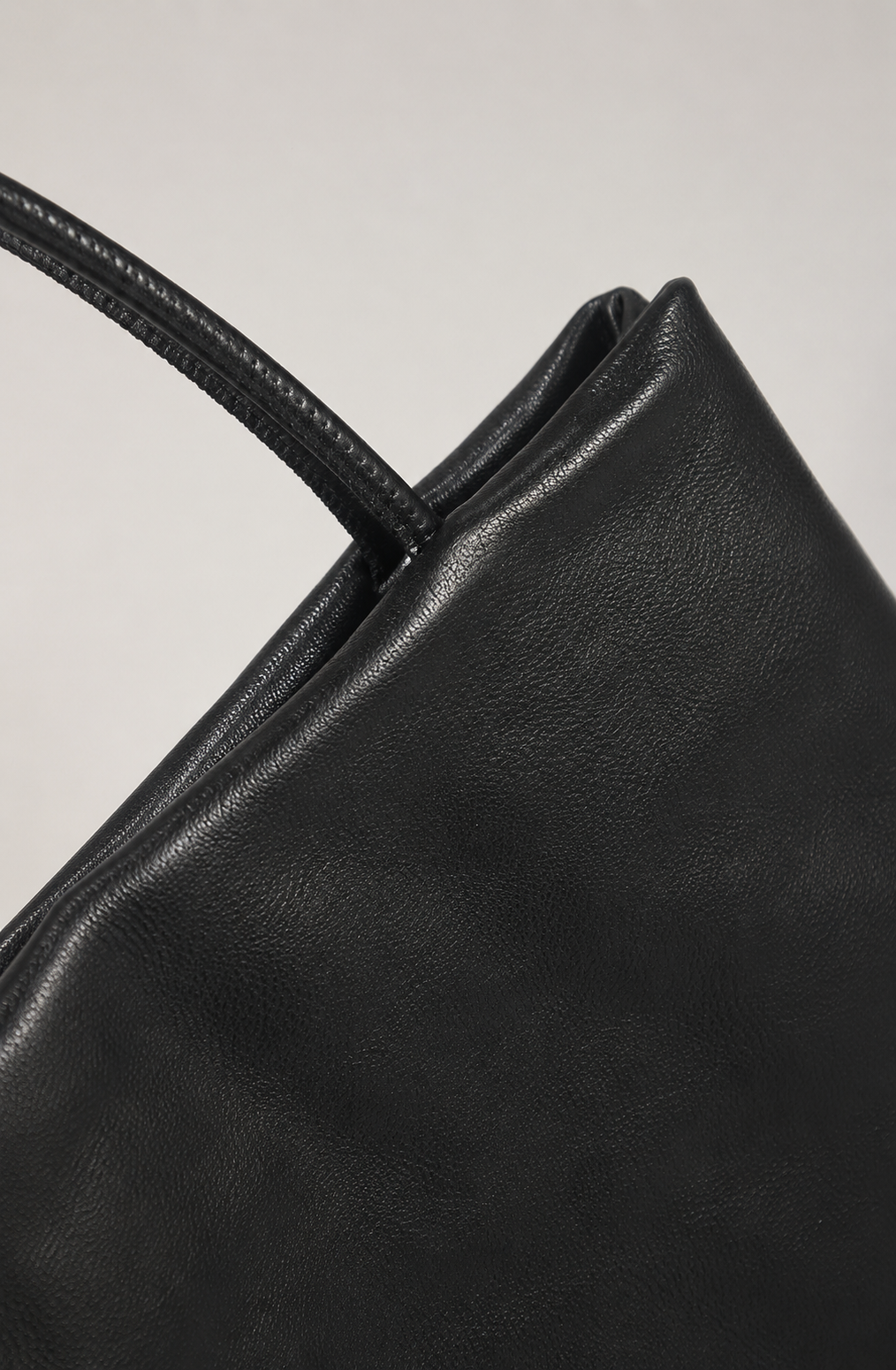 C mini tote image 5