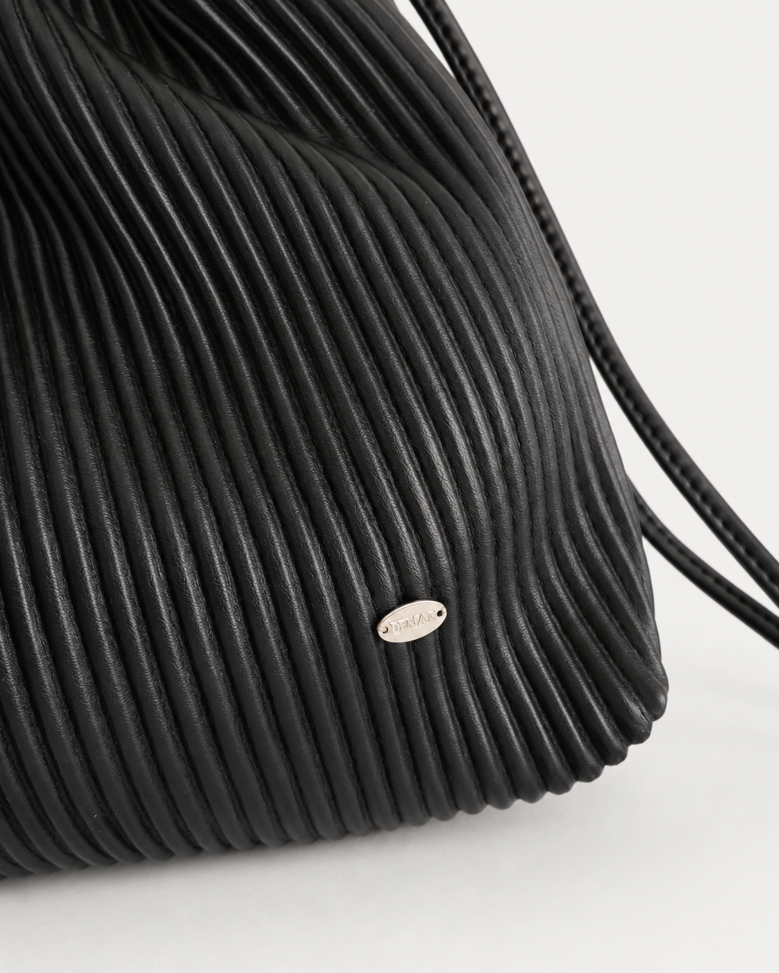 Muse pleats image 3