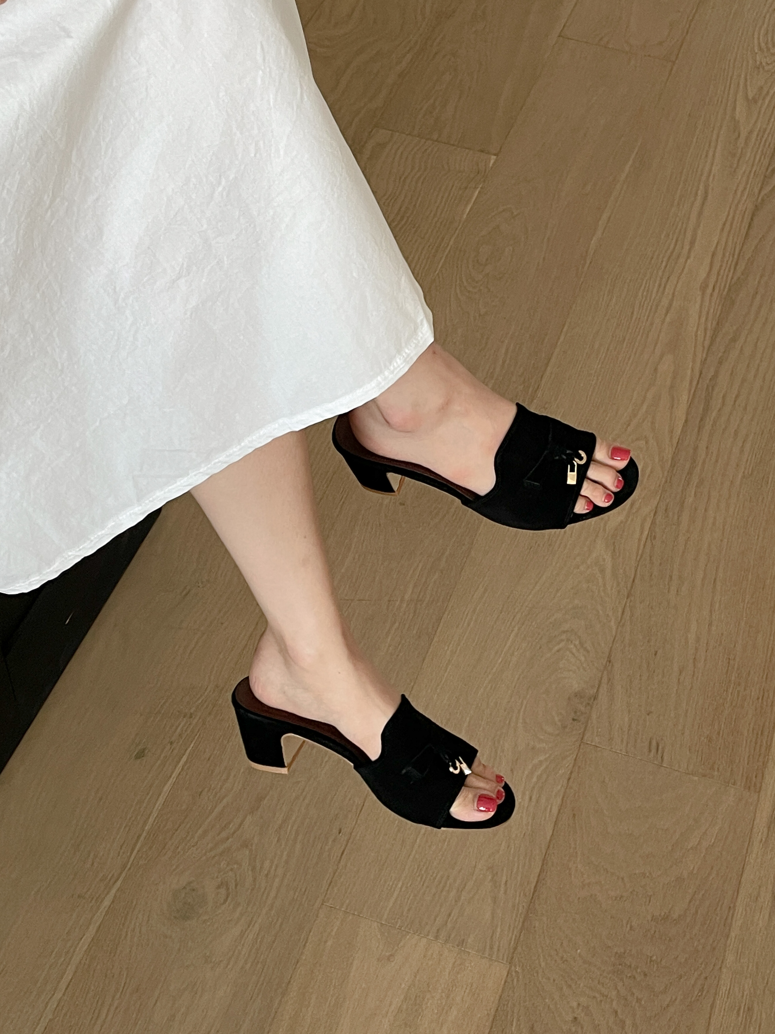 Roro buckle mule_hill image 7