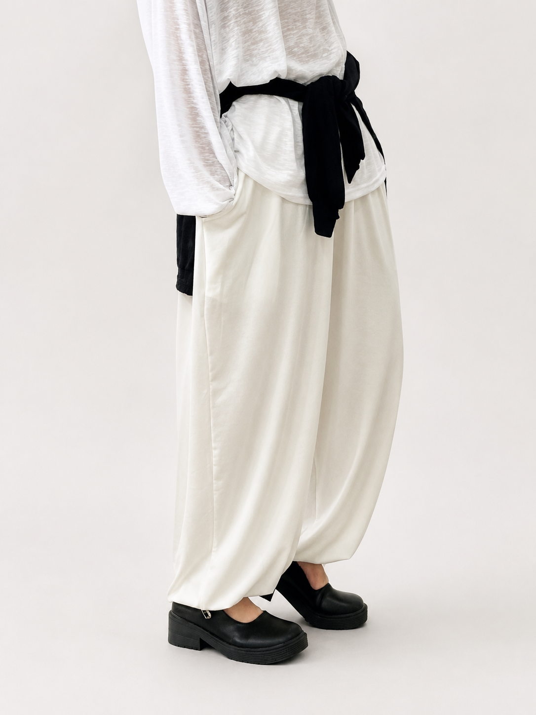 Maren Pants image 4