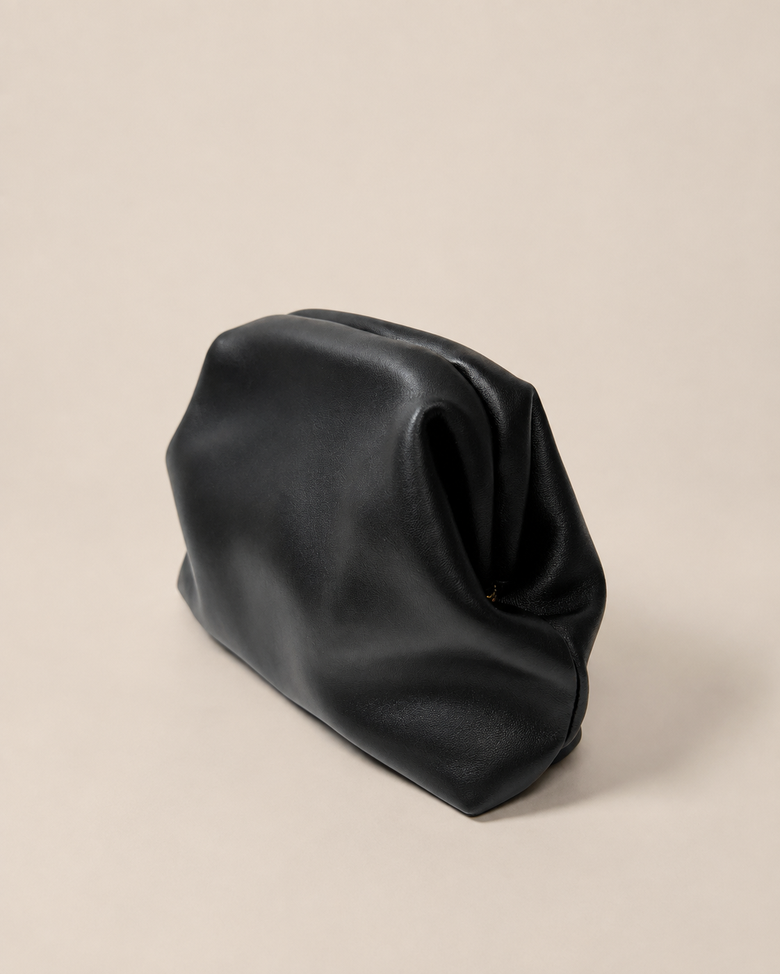 M clutch image 2