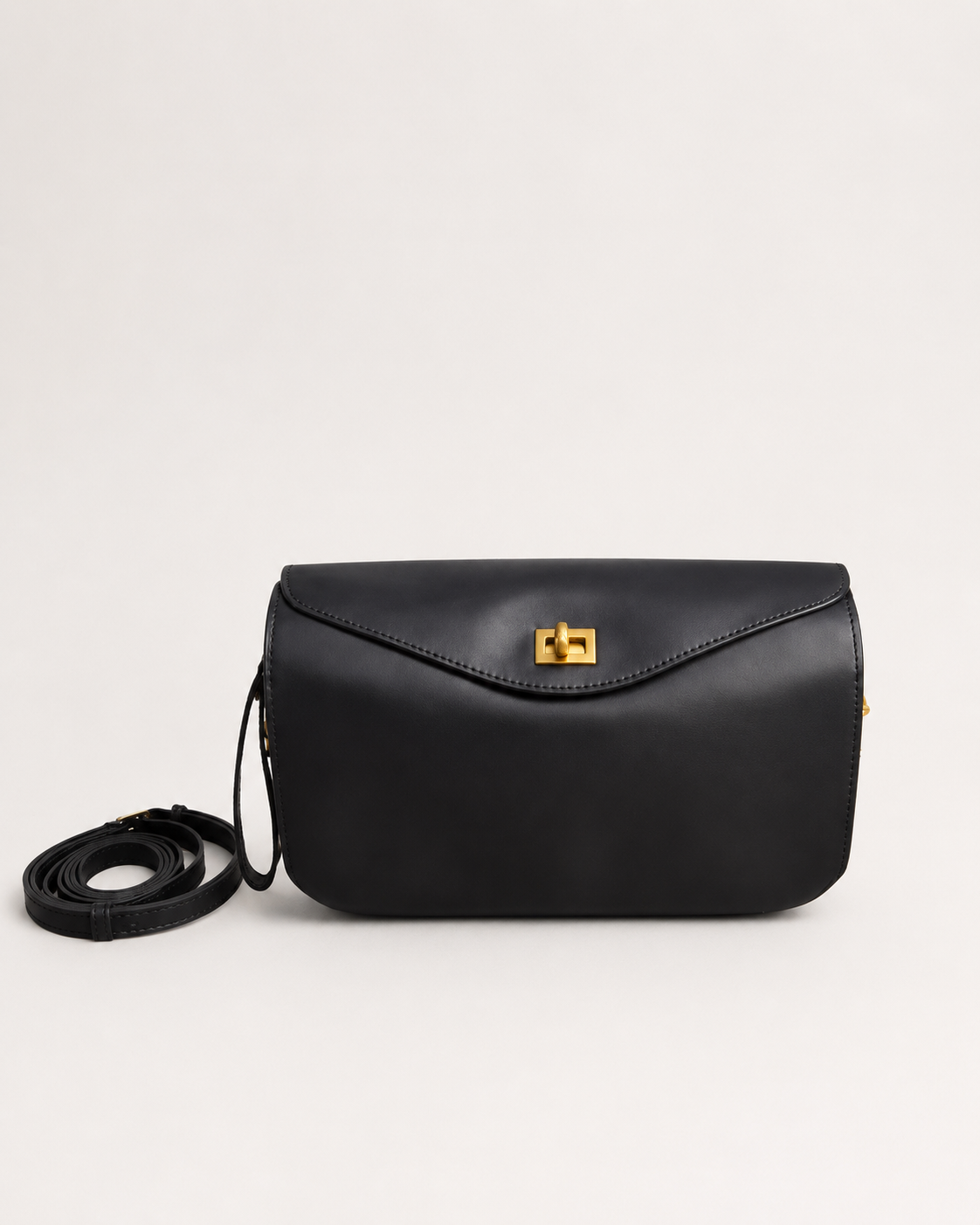 Roa pouch image 2