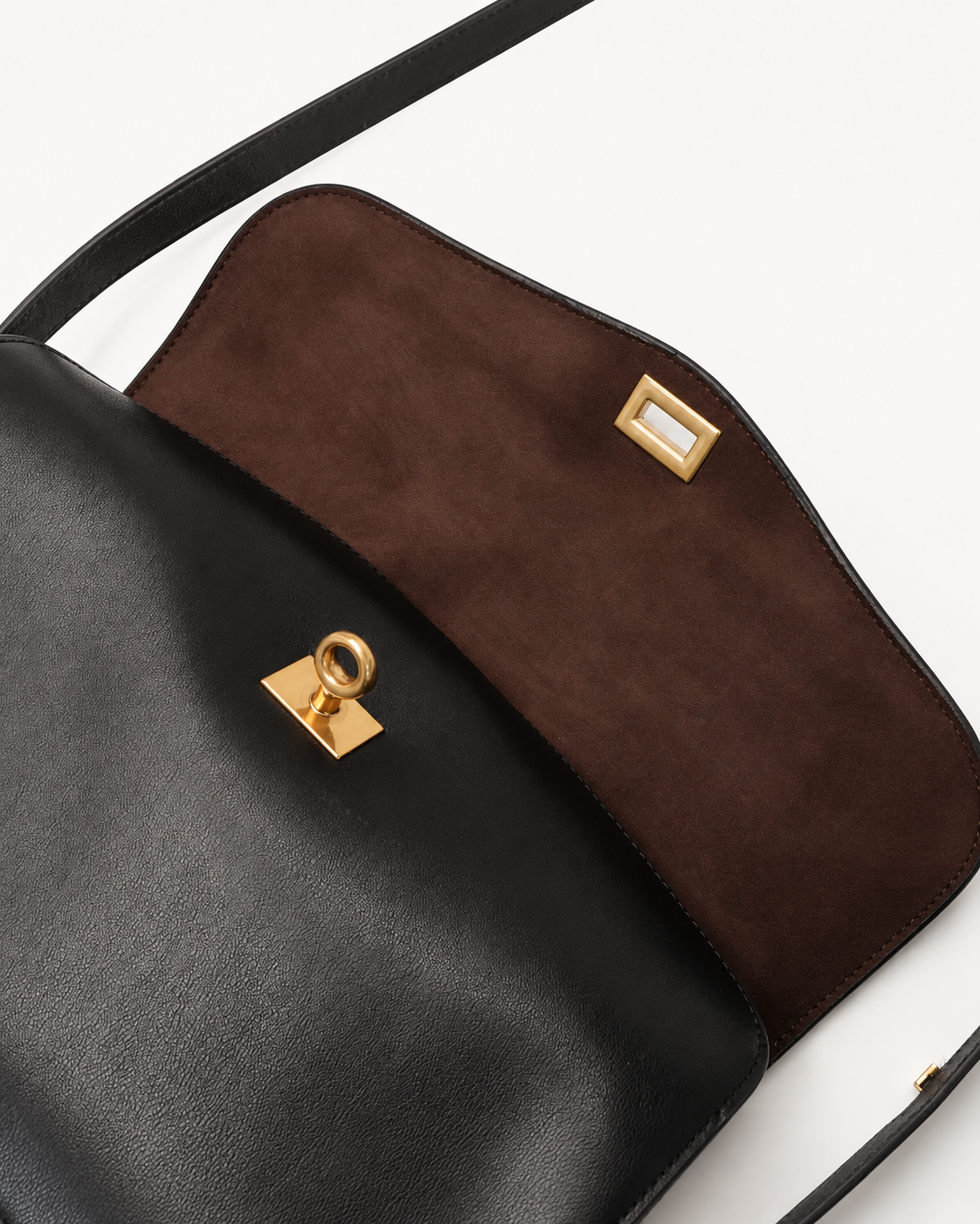 Roa pouch image 4