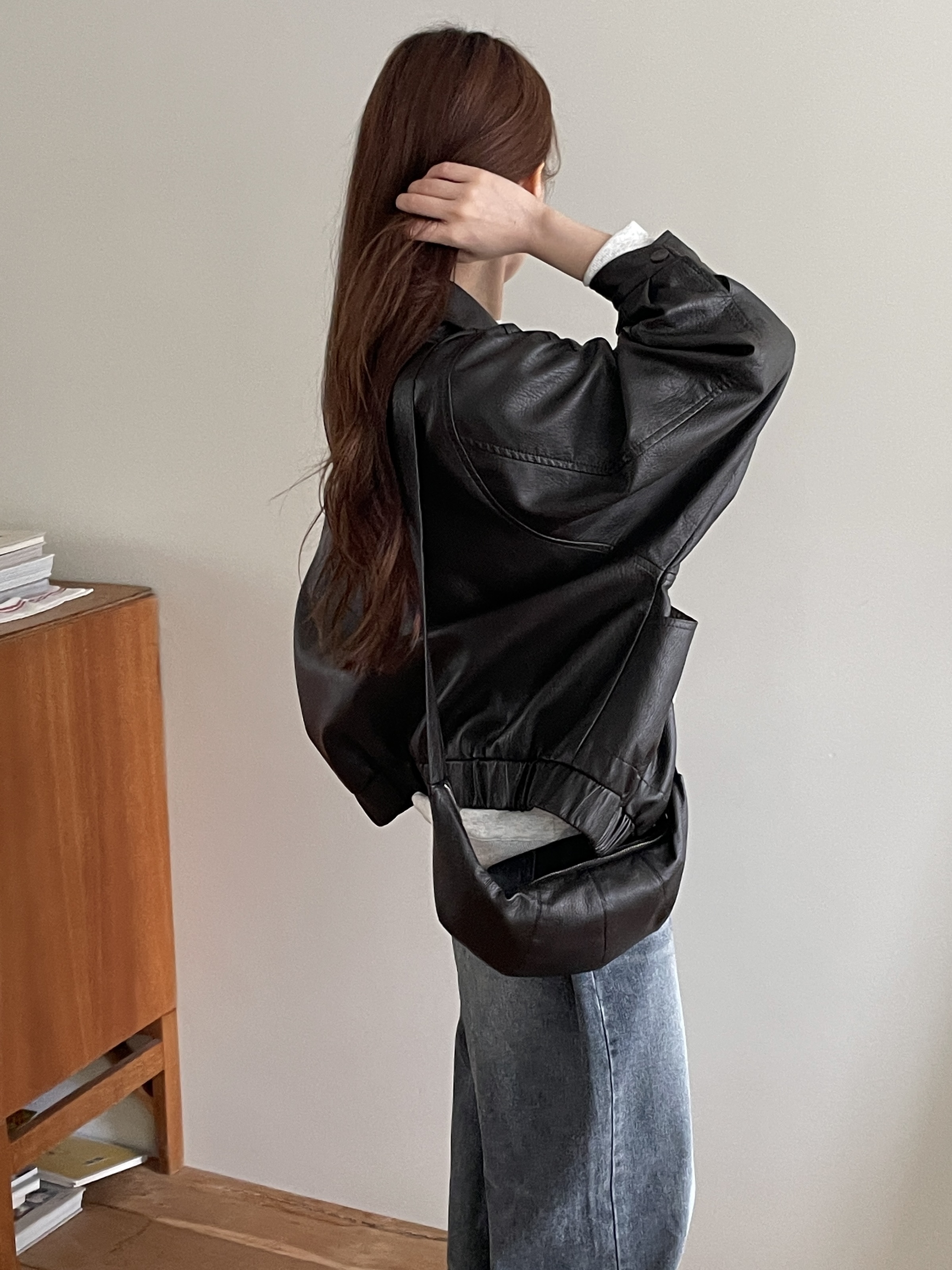 Leme leather jacket & crossbody bag set image 14