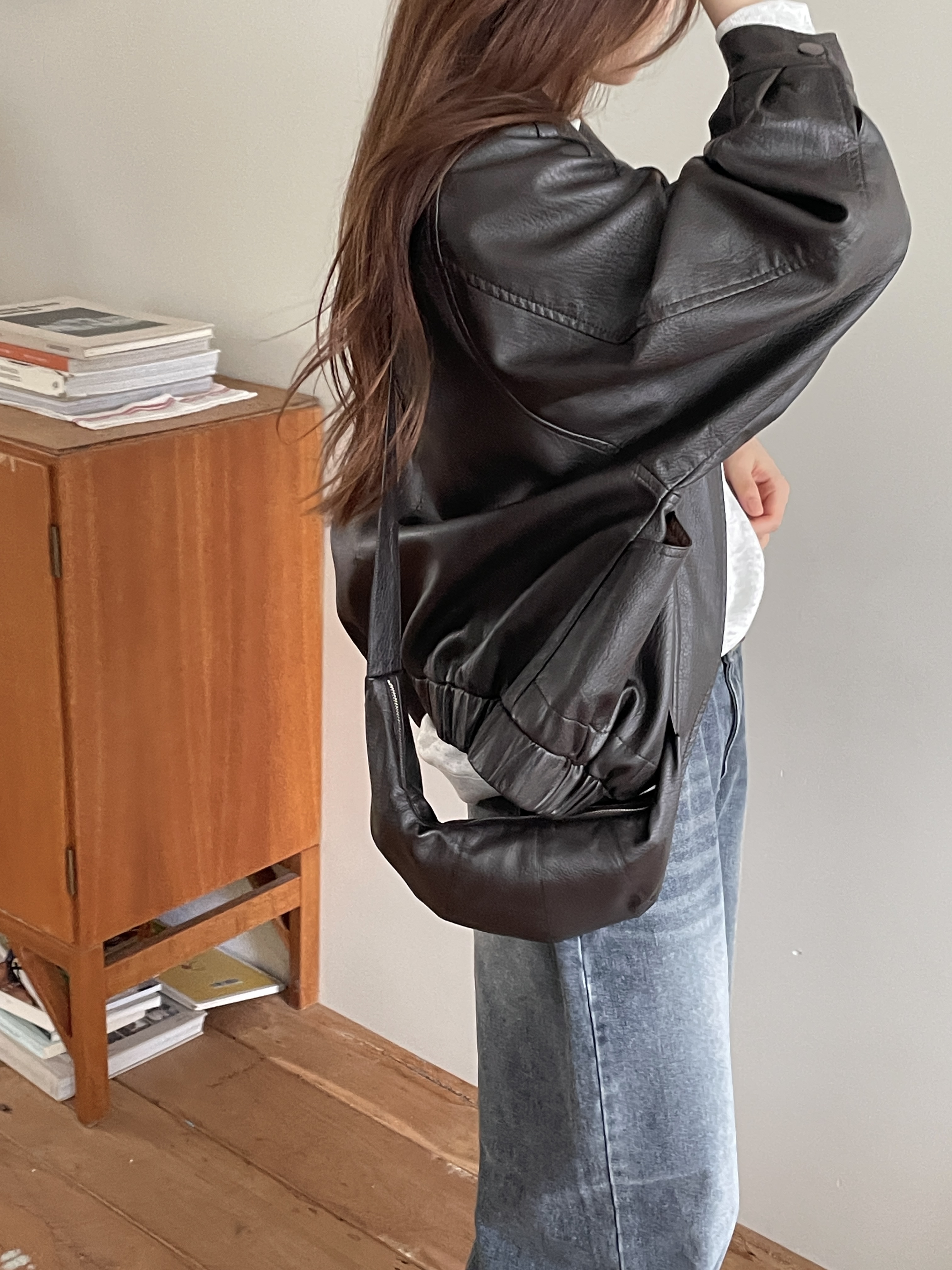 Leme leather jacket & crossbody bag set image 15