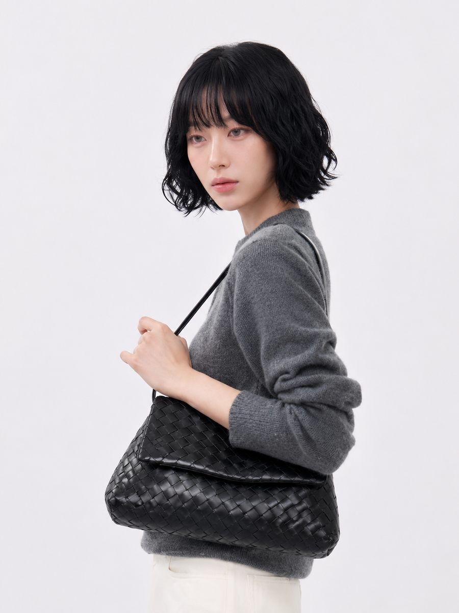 Gio woven lambskin model view