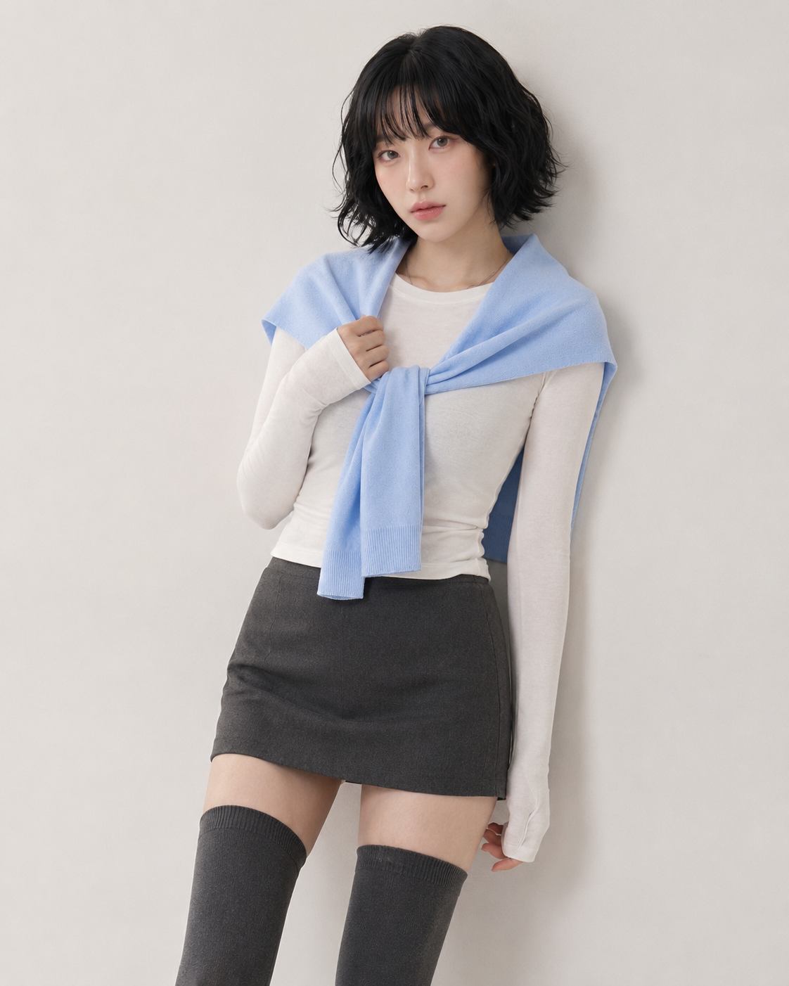 Mellow shoulder shawl model view